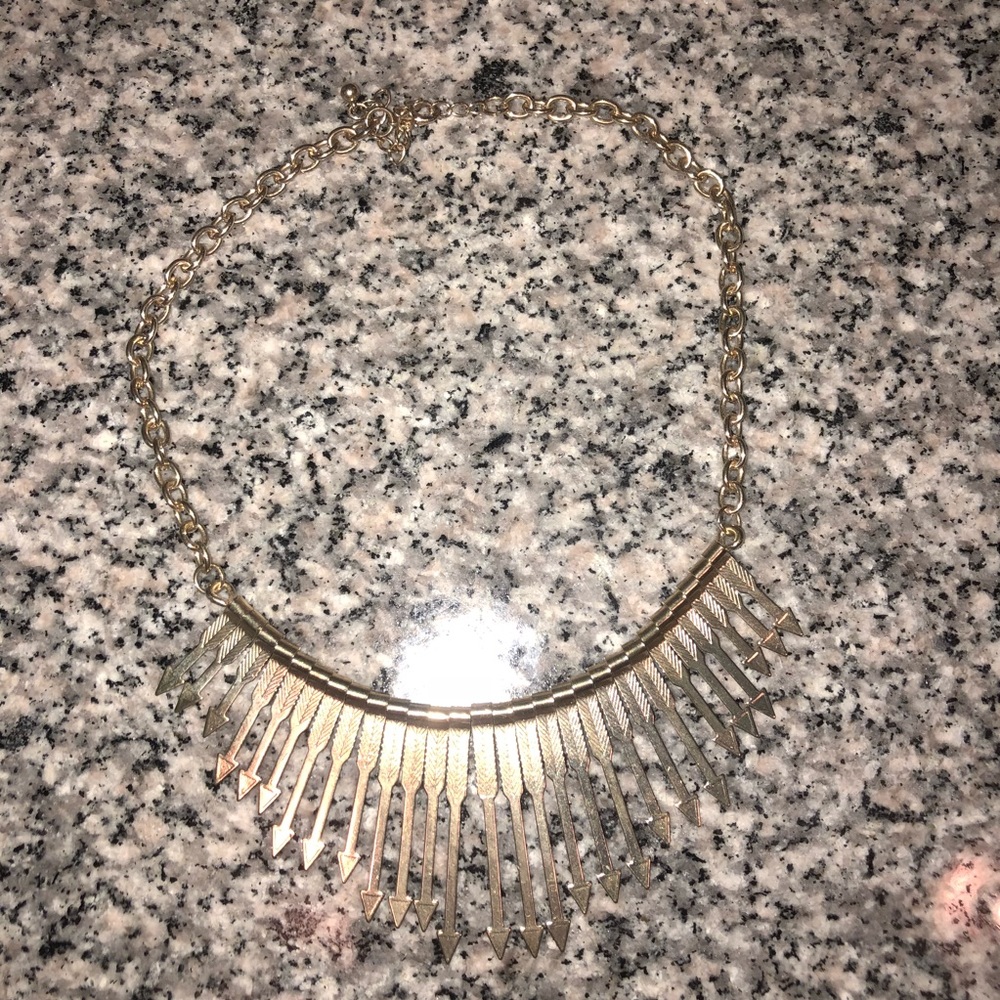 Boutique golden arrow necklace